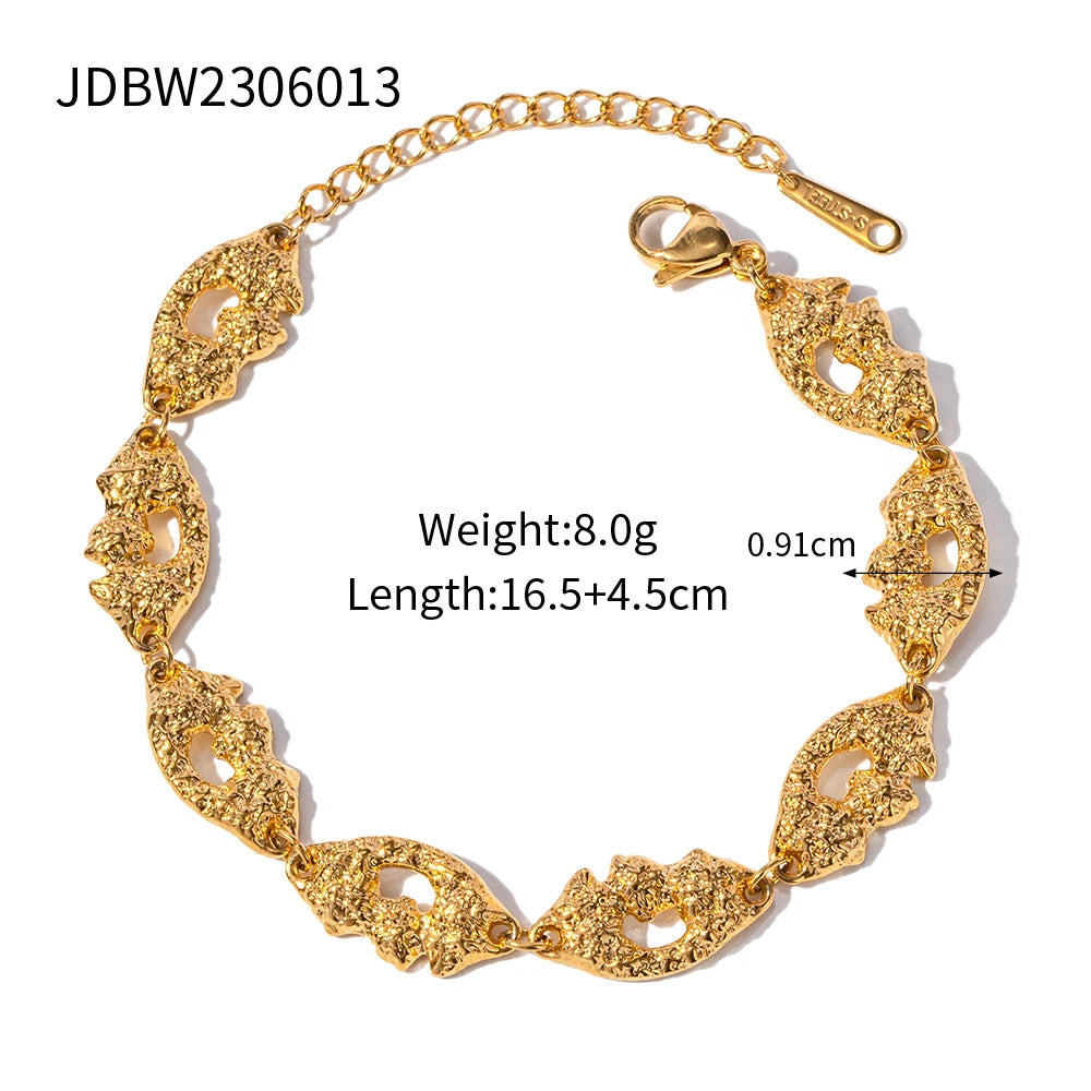 8K Gold Plated Stainless Steel Textured Lips Bracelet